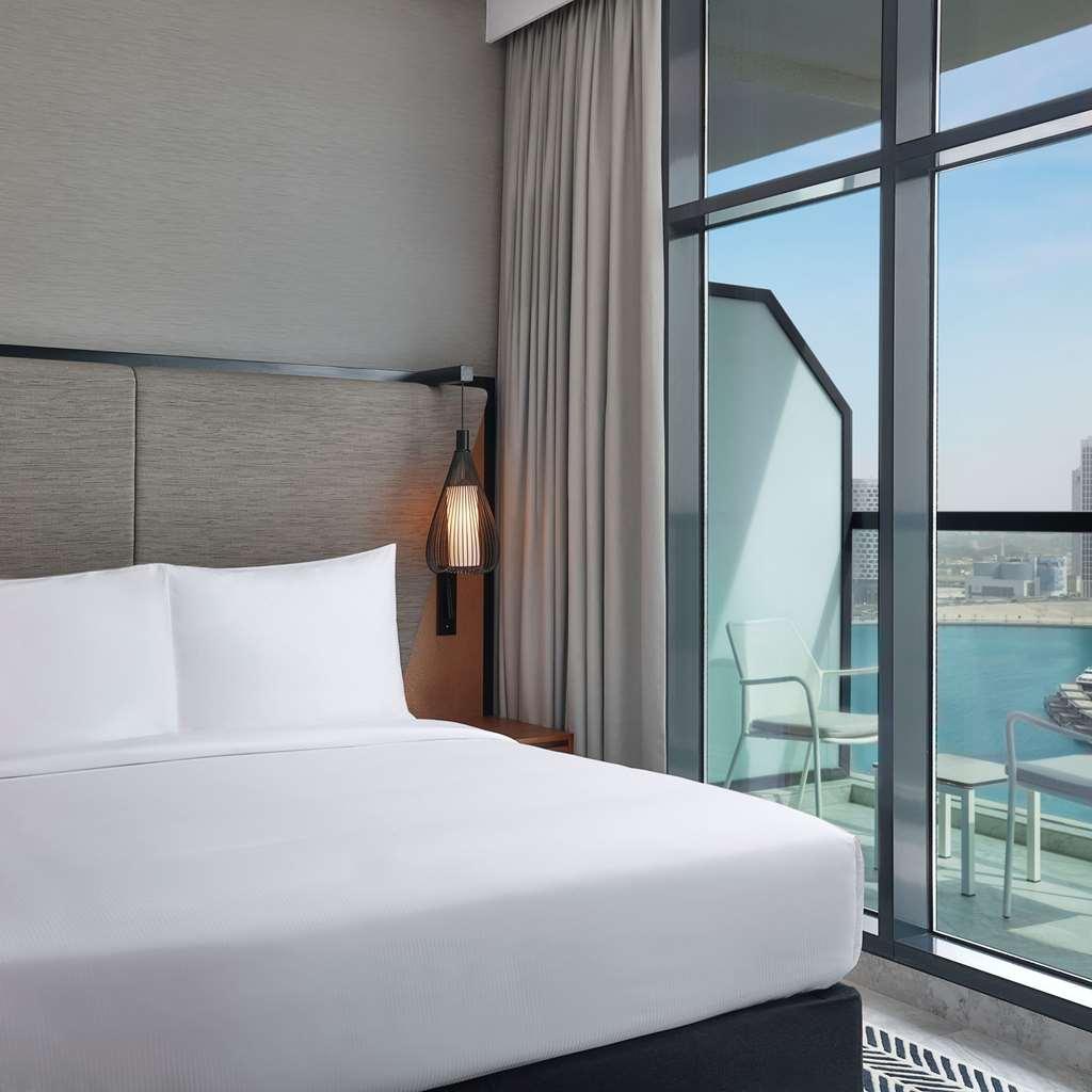 The First Collection Dubai Waterfront Hotel Room photo