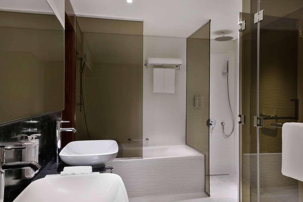 The First Collection Dubai Waterfront Hotel Room photo